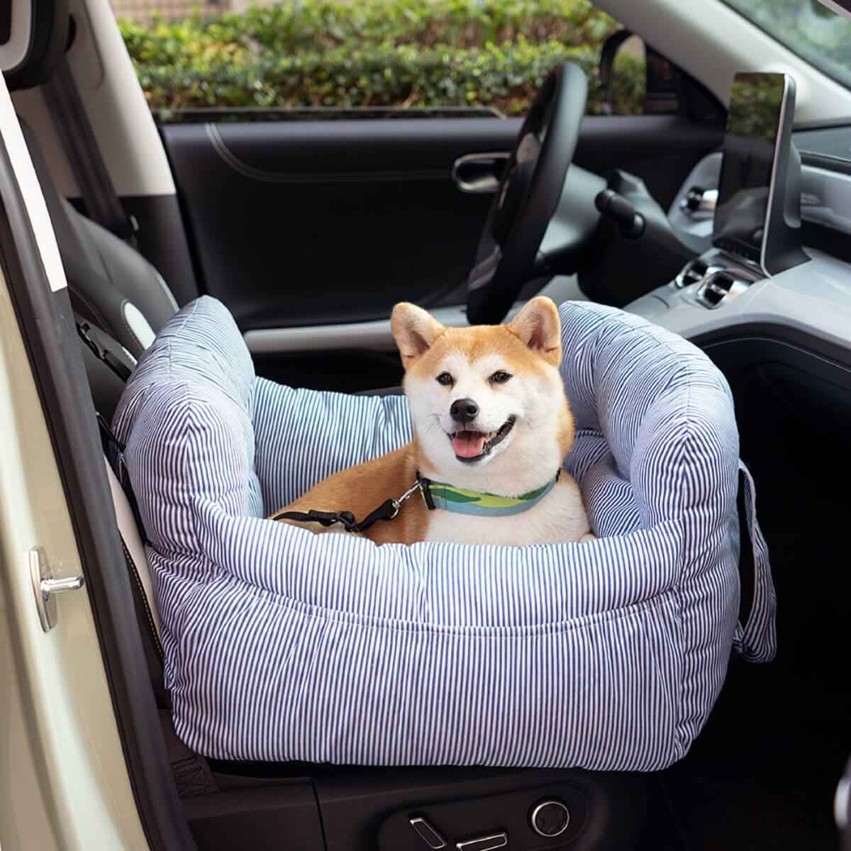 KovePaws Cozy Car Bed secure dog travel bed with safety leash - KovePaws